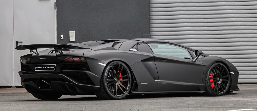  Lamborghini Aventador by Wheelsandmore 2018 года  (фото 4 из 25)